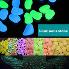 เรืองแสงที่มีสีสันใน Dark Garden Pebbles สำหรับตกแต่งบ้านสวน Luminous Stone