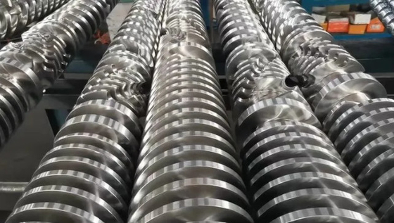 51/1005 55/110 92/188 Bimetallic Conical Twin Screw Barrel สำหรับ Spc / Lvt Extruder