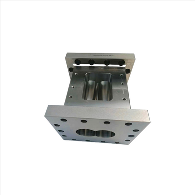ทนต่อการสวมใส่ Bimetallic Screw Barrel สําหรับเครื่องปัดฉีด เครื่องพัดพลาสติก